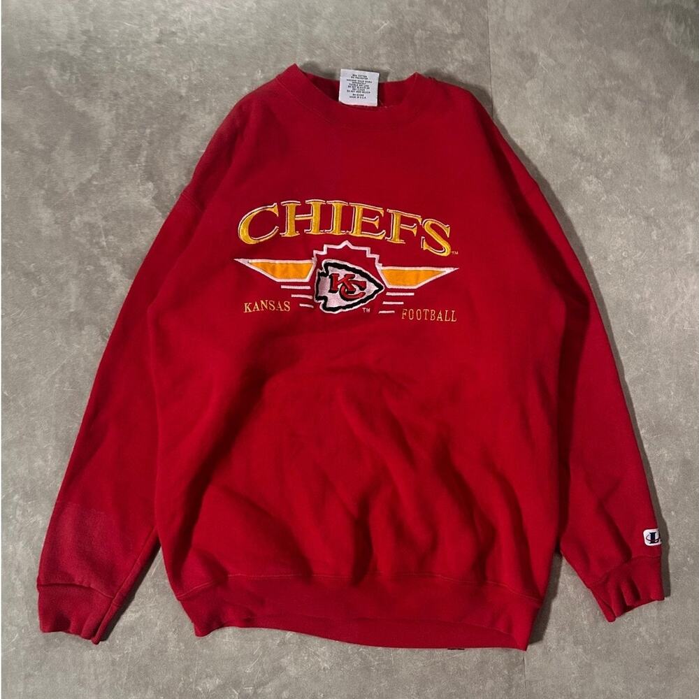 90’s Vintage Kansas City Chiefs Embroidered Red Crewneck -M